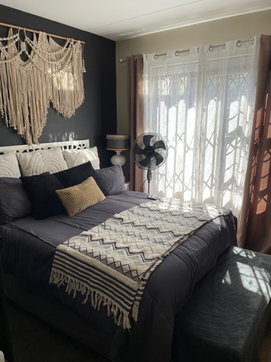 2 Bedroom Property for Sale in Sherwood Eastern Cape
